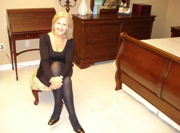 Carol image 4
