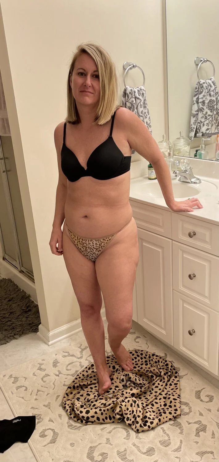Soccer mom has a PHAT ass and tiny titties. That innocent look tho🤤🤤🔥🔥 image 31