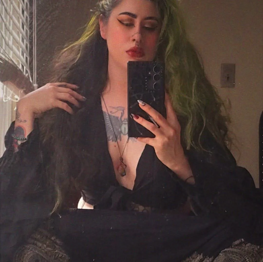 horny alt slut Autumn image 16