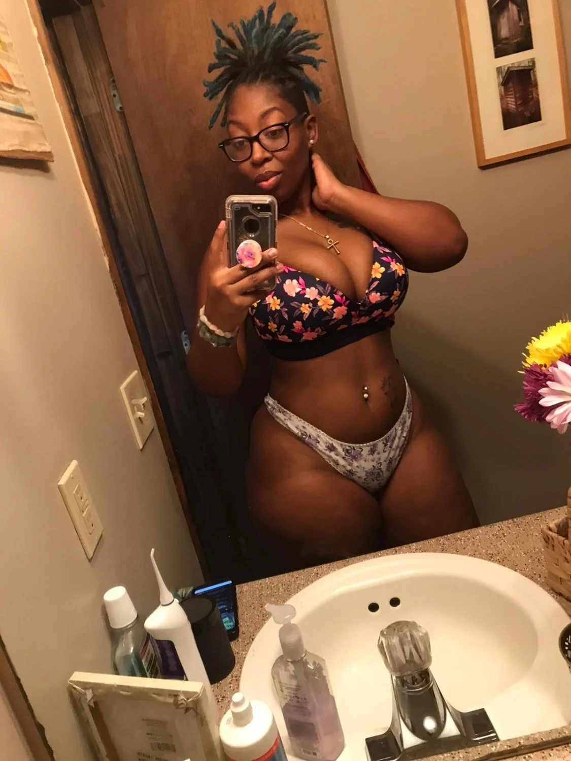 Big Boobs Auntie thick image 12