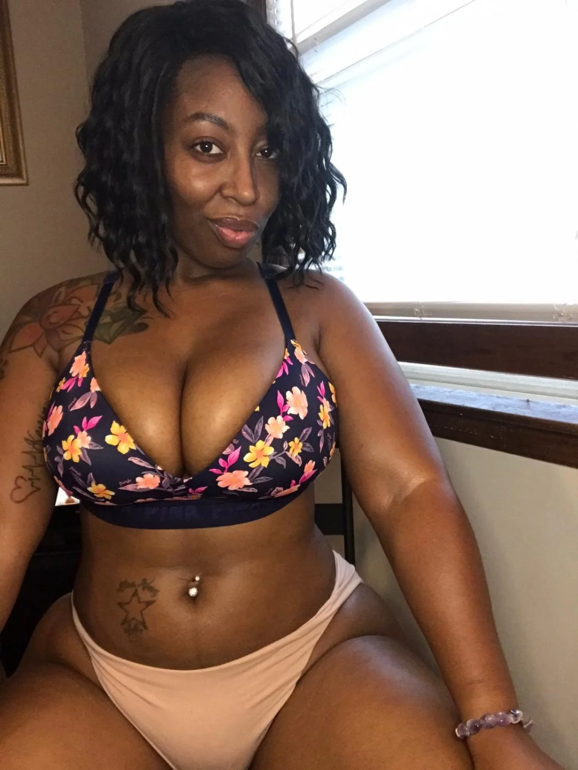 Big Boobs Auntie thick image 17