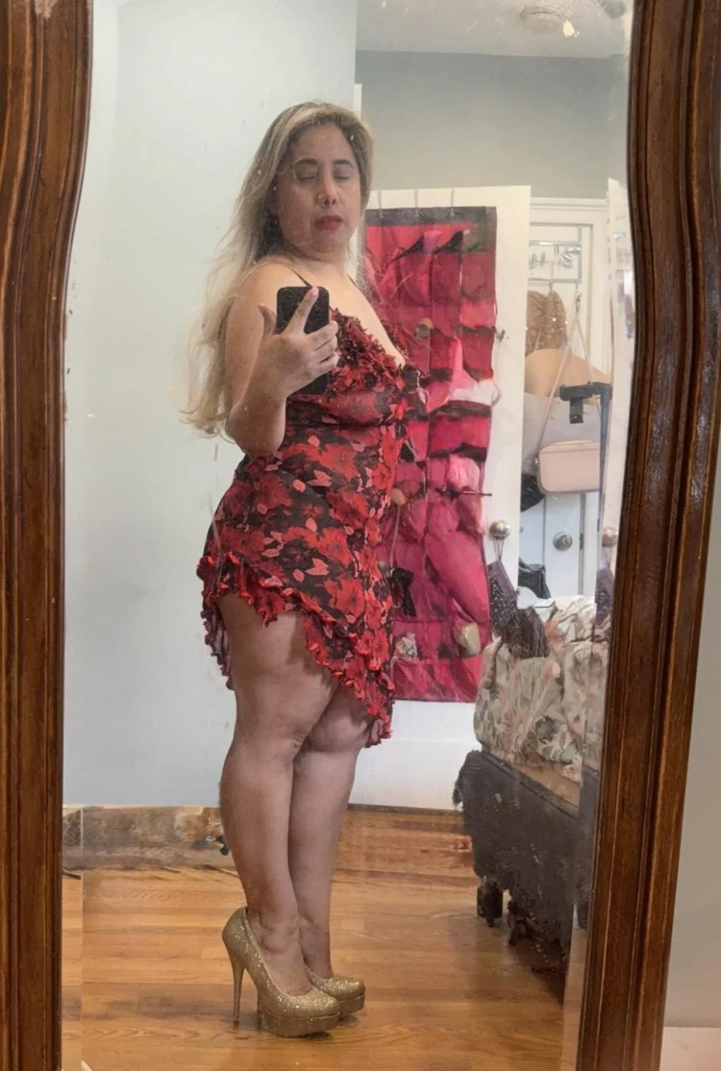 Nadia Gerwell Sexy Milf image 4