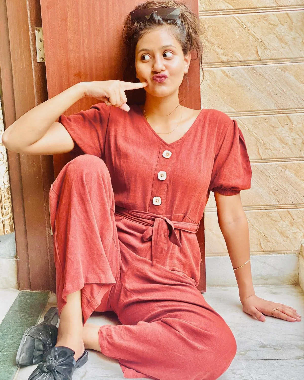 Anjali Arora ‘Da Kaccha Badam’ Scandal (Reloaded) +bold photos & reels collection main image