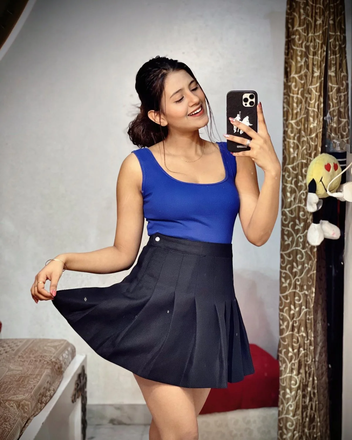 Anjali Arora ‘Da Kaccha Badam’ Scandal (Reloaded) +bold photos & reels collection image 21