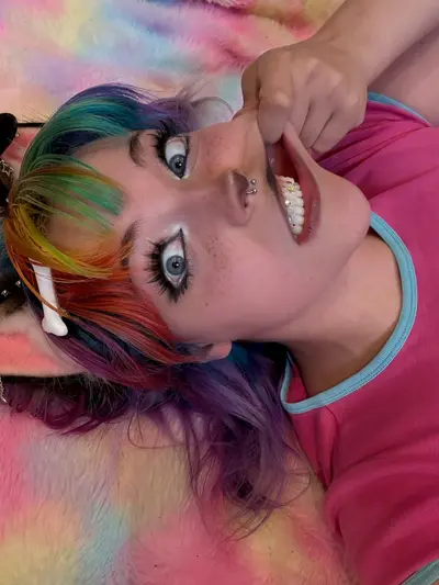 Otaku ditzy cover image