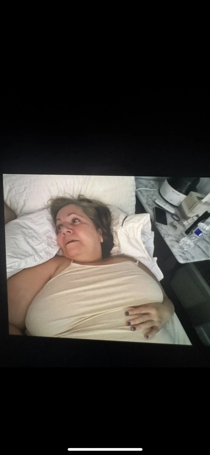 Granny huge tits need to be sucked main image