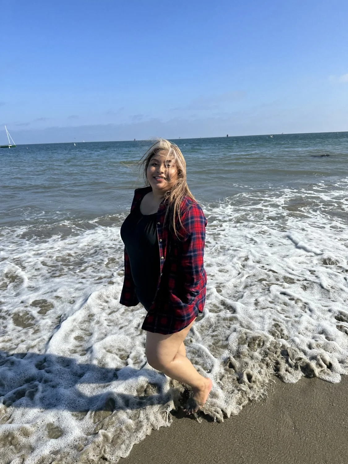 Latina image 19