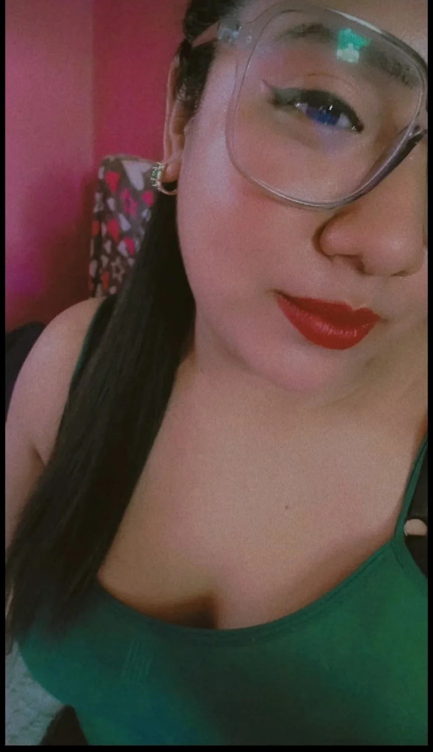 Amiga Mexicana Tetona rica image 8