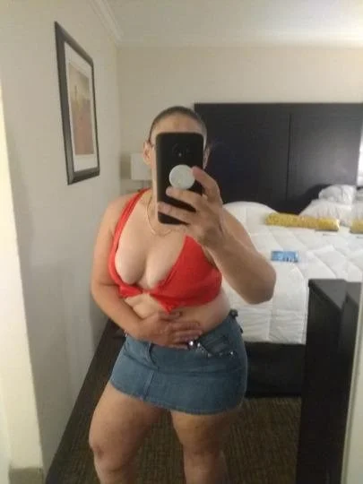 Older Latina milf image 18