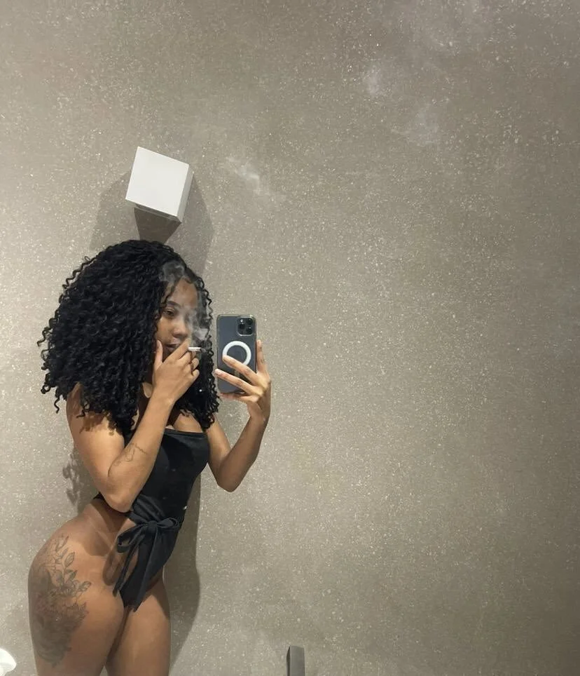 Preta cria image 16