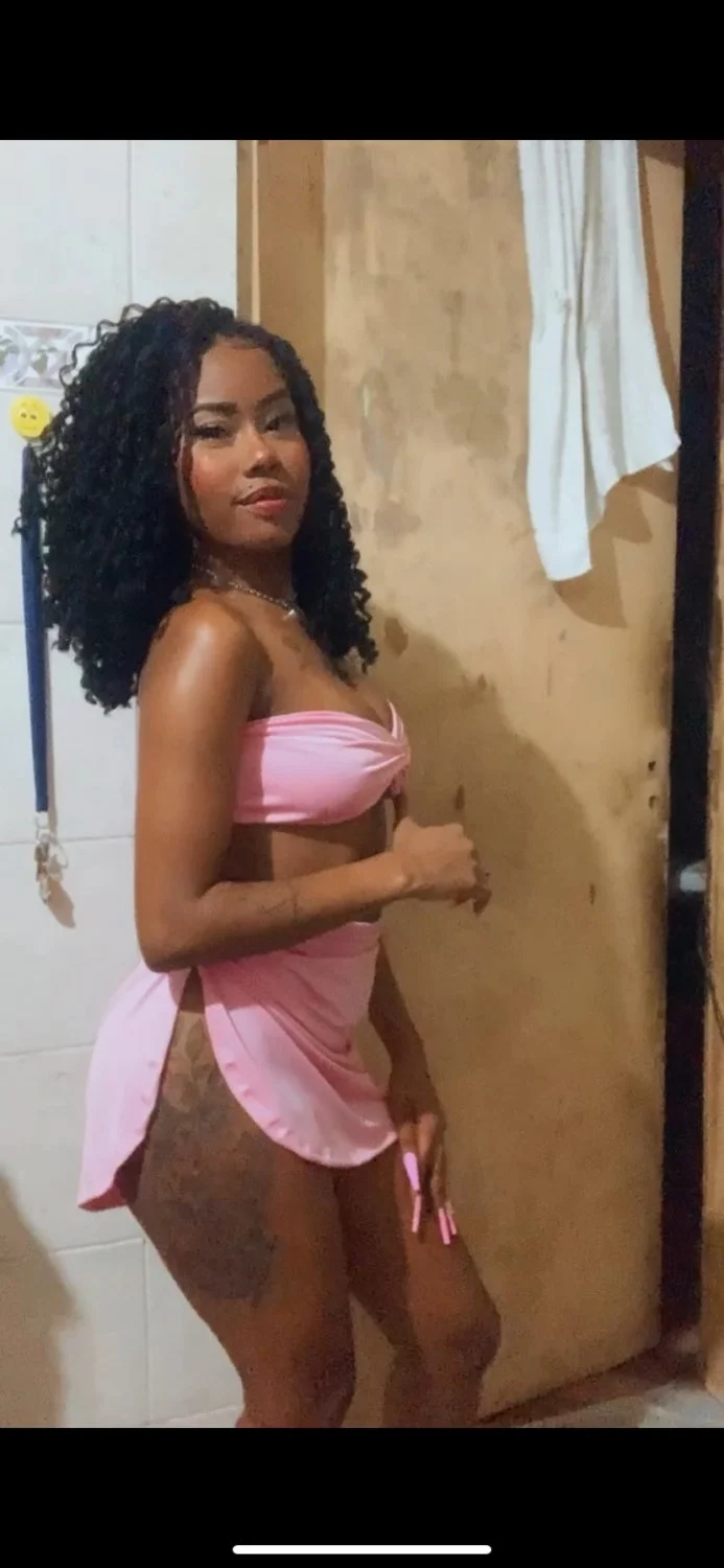 Preta cria image 6