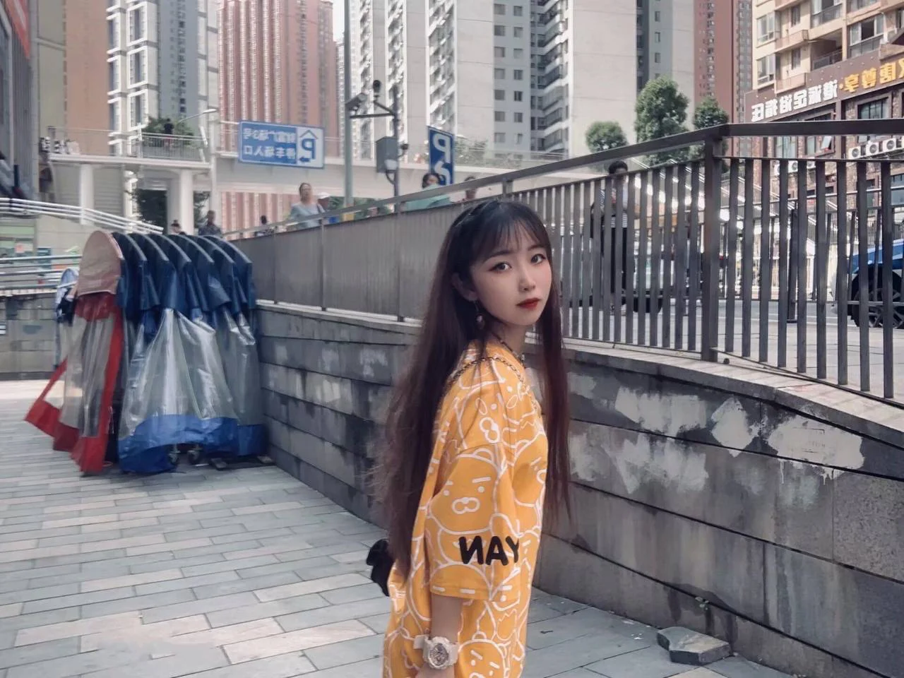 Asian Pretty Girl exposed behind the scenes image 4
