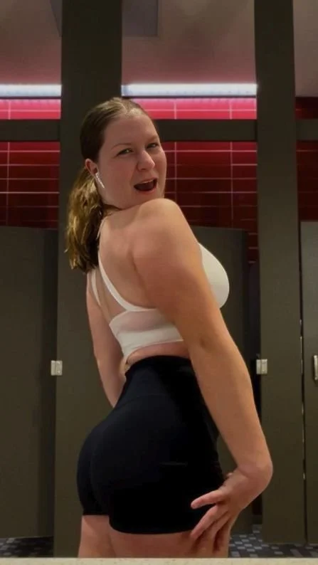 Secret Slut GF Andrea image 9