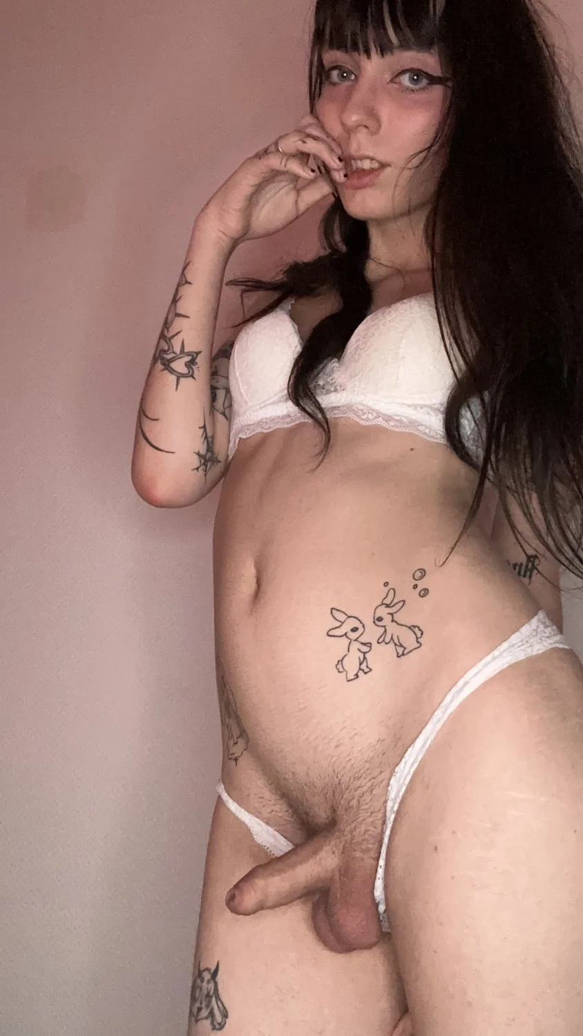 Beauty skinny teen TSgirl Shemale image 16