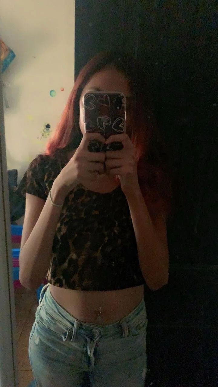 La muy putita de Lesli Michel, le encanta mostrarse en lencería y enseñar sus ricas tetas 😏🤭 image 2