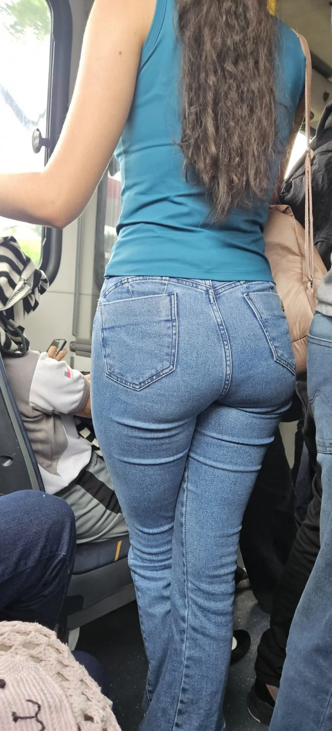 Casada no ônibus image 4
