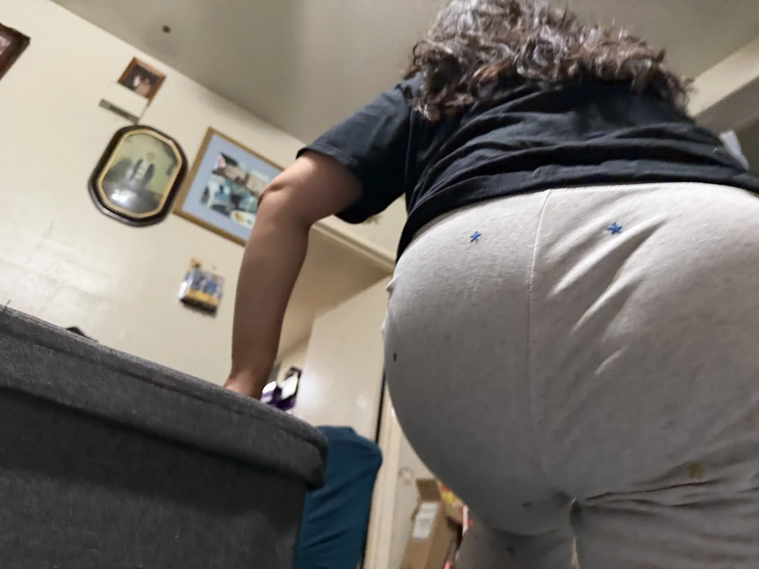 Sisters ass getting up image 7