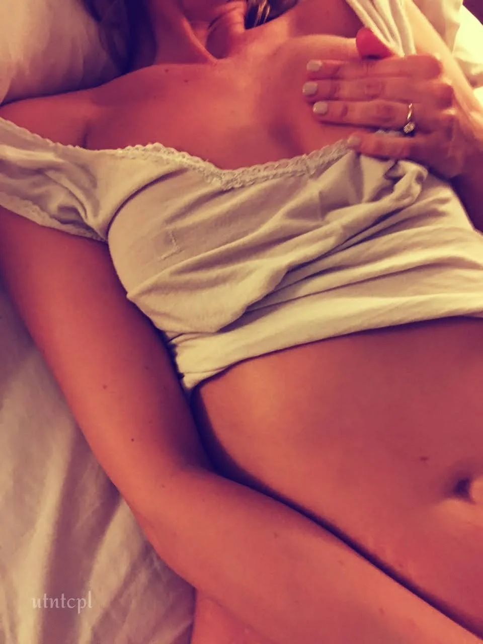 Mormon mom Beth's secret nude photos image 22