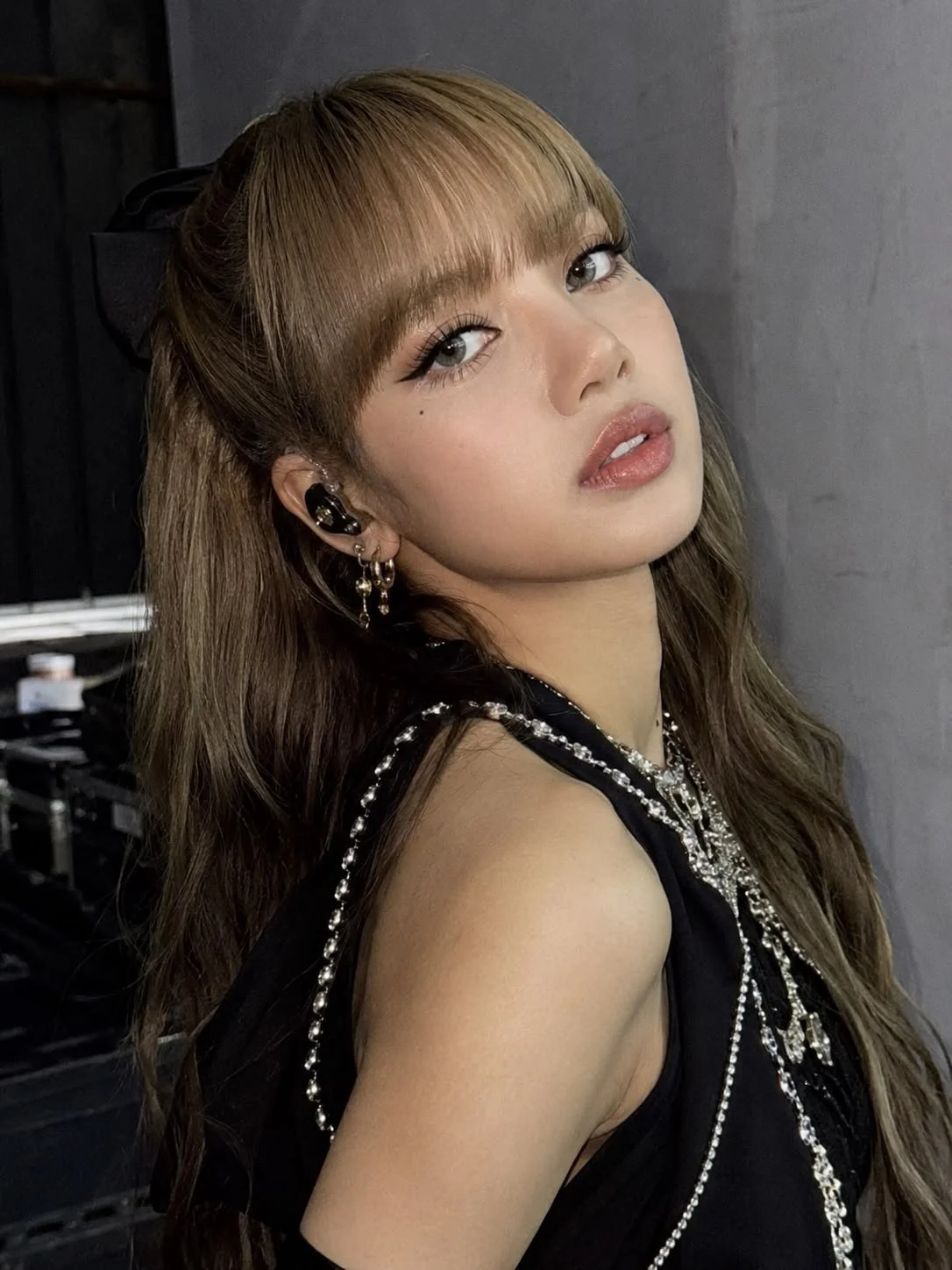 Blackpink Lisa Handjob Blowjob Facial image 2
