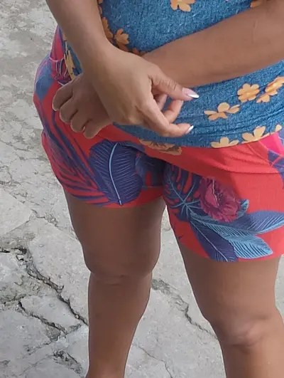 Meu vizinho safado gostoso tirou foto minha escondida cover image