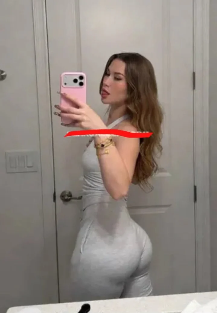 Guerita bella desnuda image 16