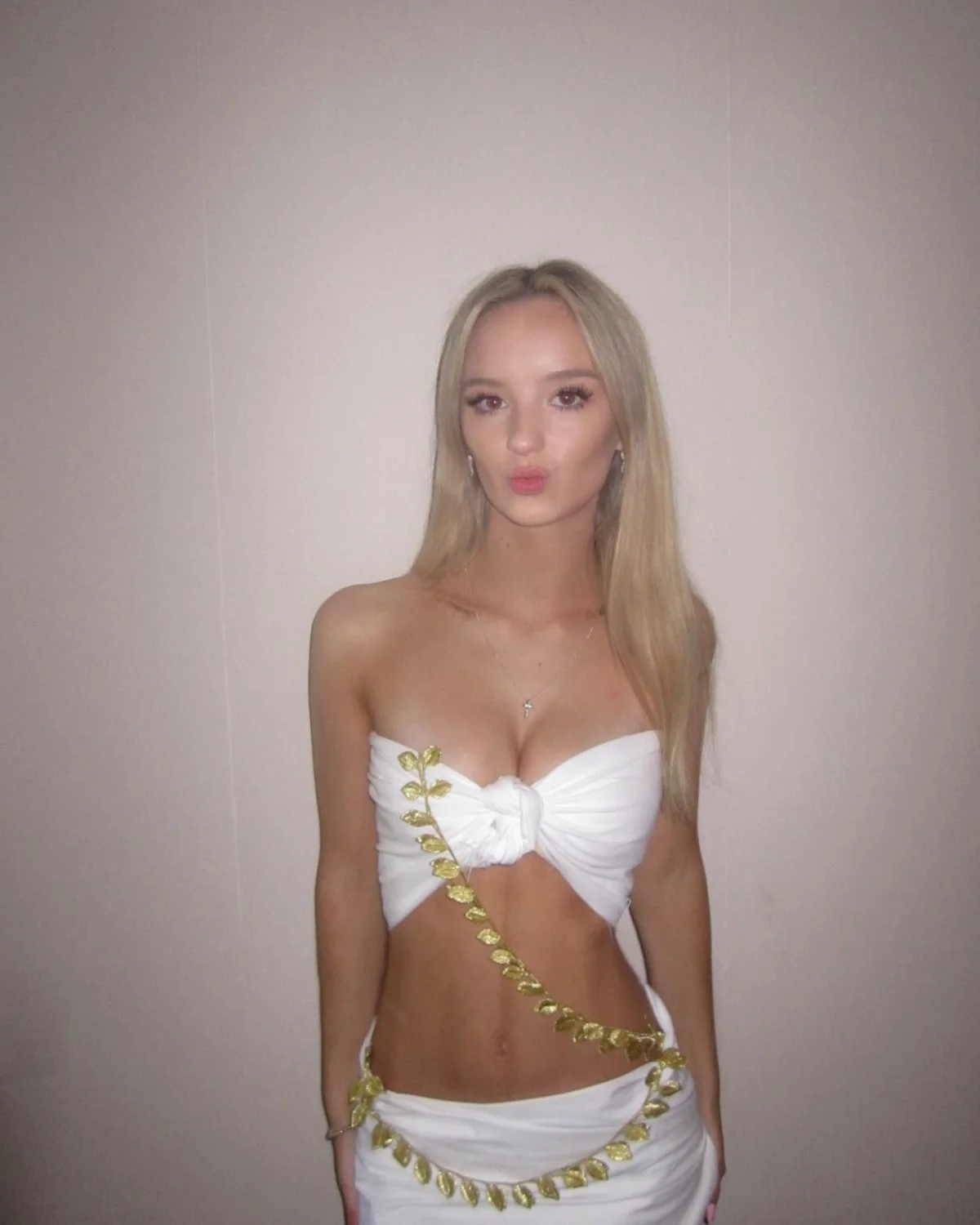 Sexy blonde petite teen Ruby image 18