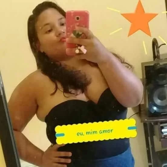 Rabuda sentando na pica do comedor Roludo de 60 anos na frente do marido, de Manaus image 4