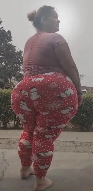 Old Rare Pics Of Raracinnamon Fat Ass (Cinnamon Bentley) image 4
