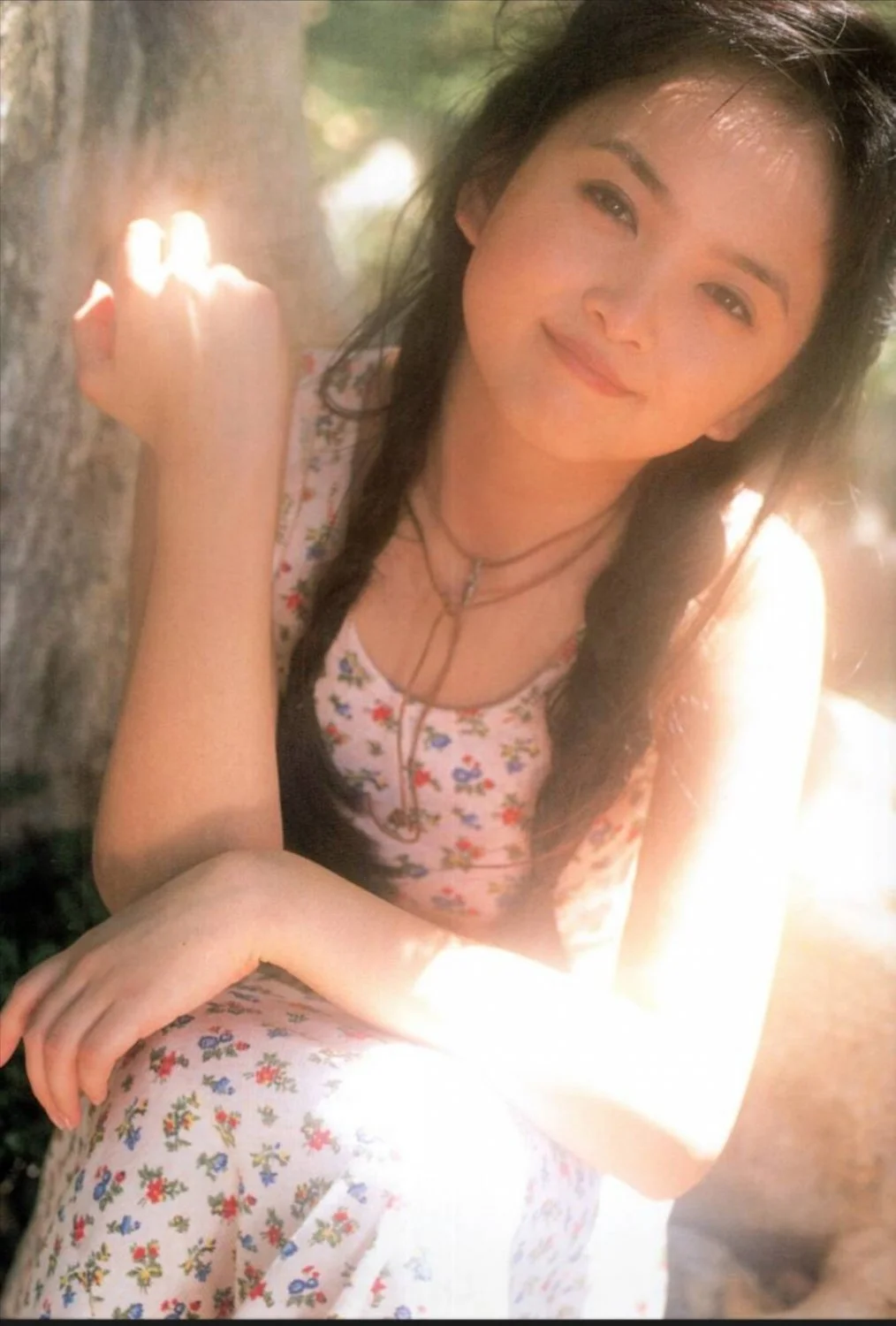 🔚Japanese　元アイドル　山口リ●　着替え　ソフトエロ　一発やりたい image 5