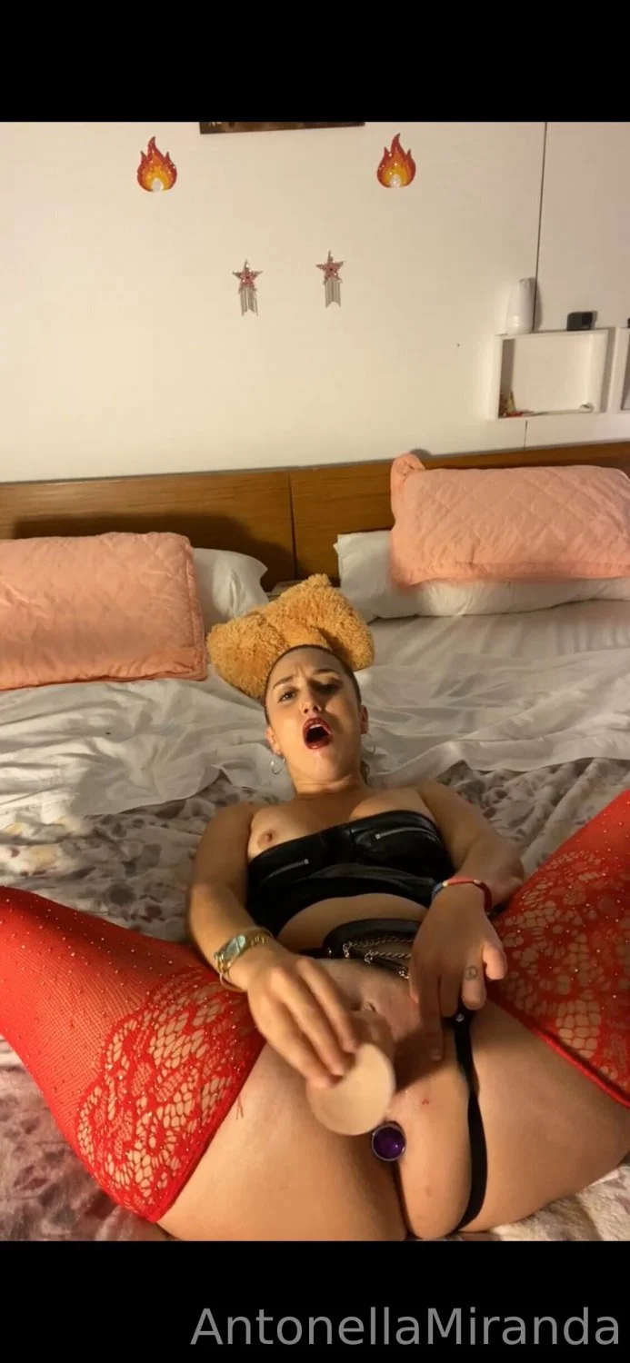 latina with a 40 + inch ass part. 5 image 13