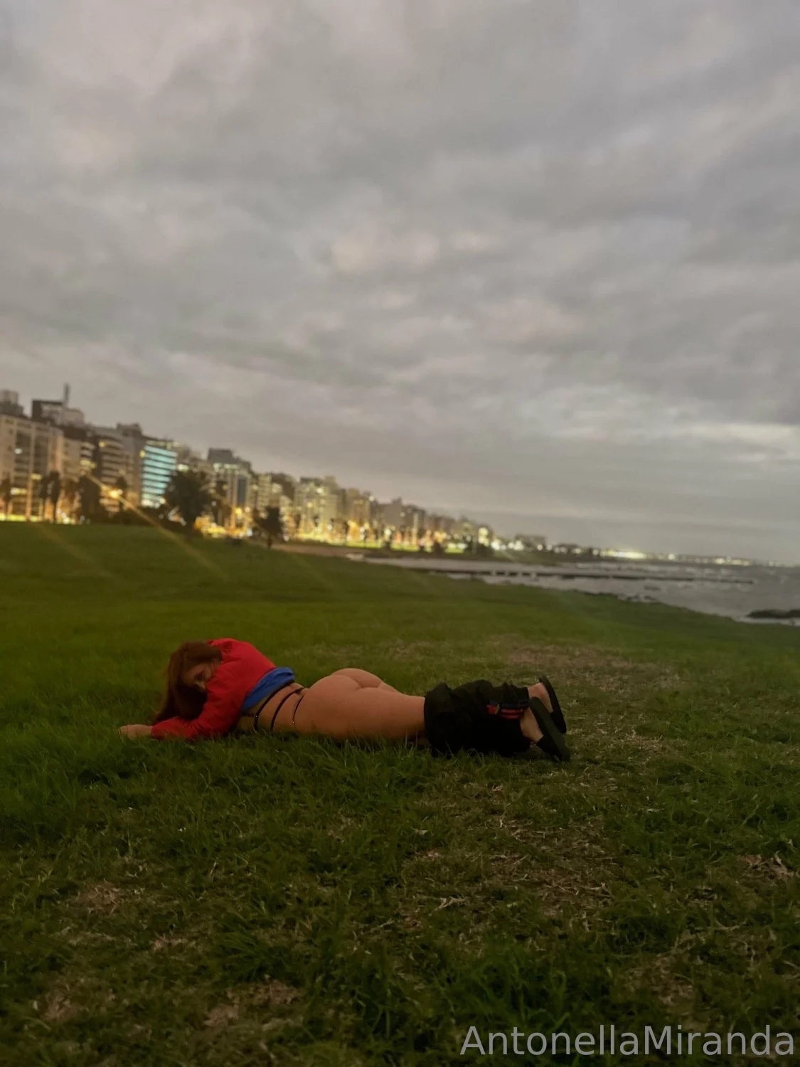 latina with a 40 + inch ass part. 5 image 37