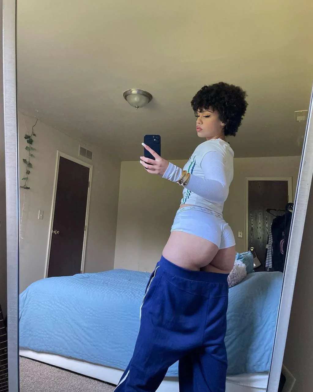 Short Thick Curly Haired Babe image 4