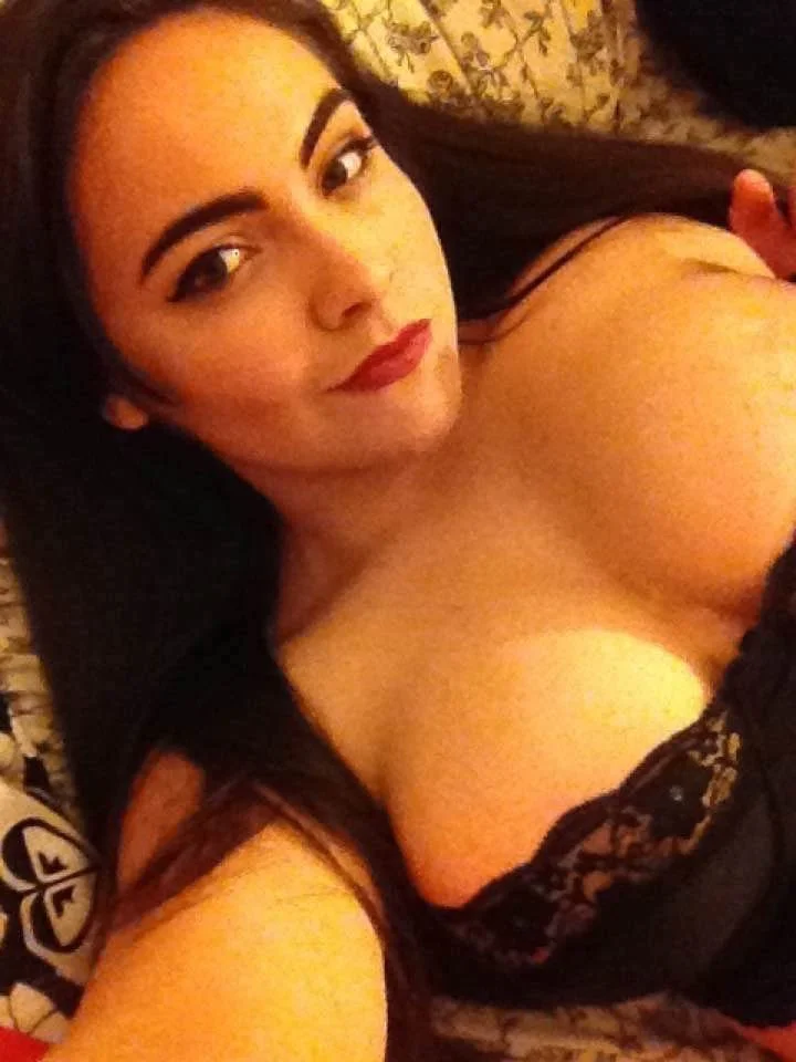 Wife’s fat ass, big tits suckin dick image 17