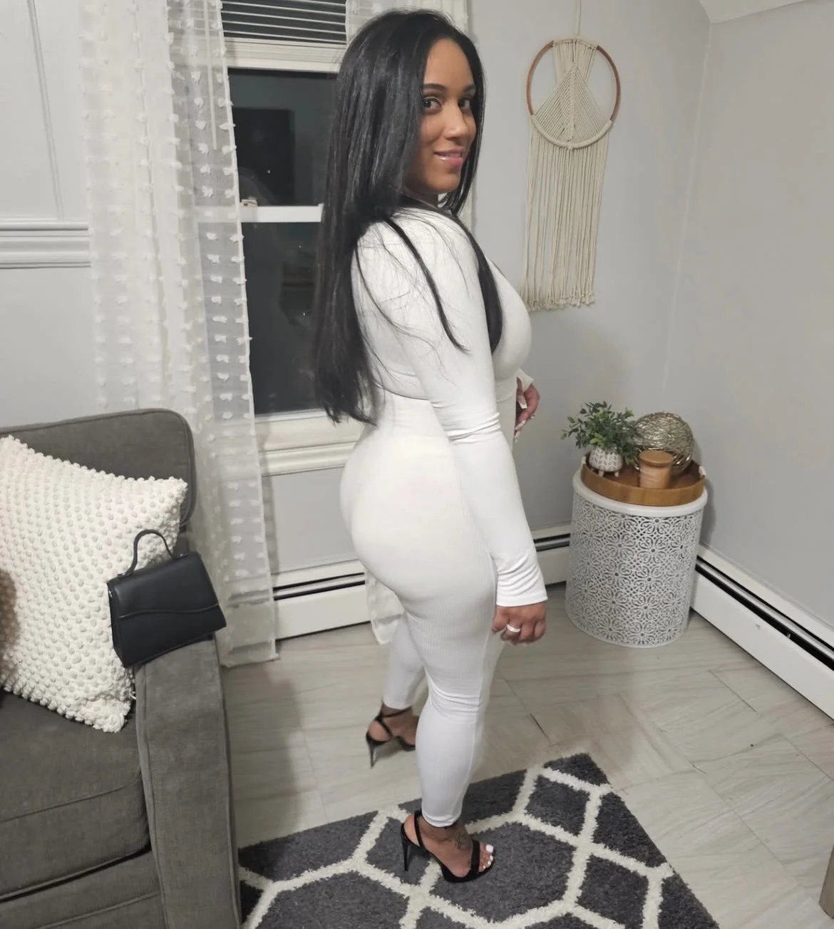 Sexy Latina Milf image 10