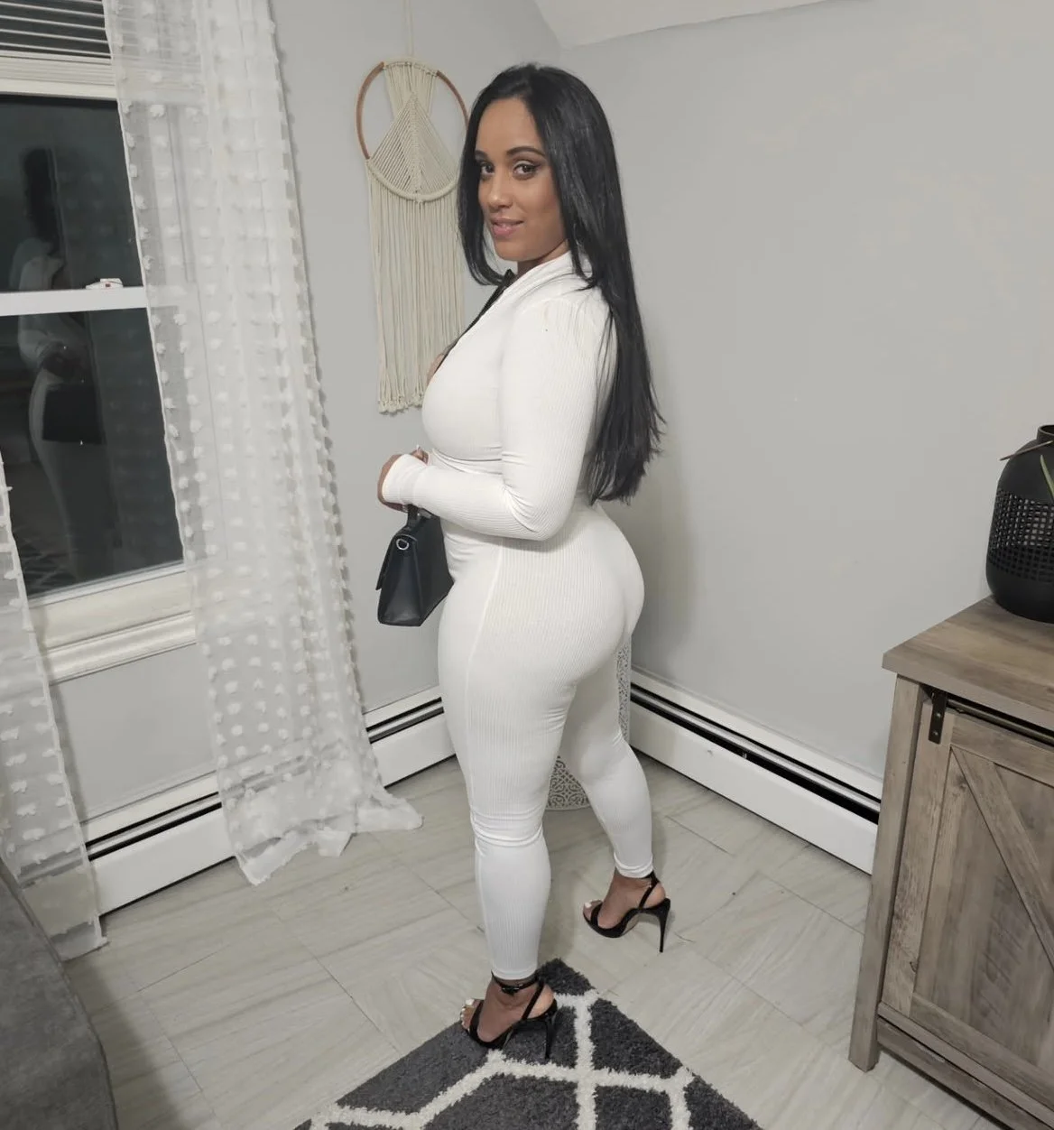 Sexy Latina Milf image 12