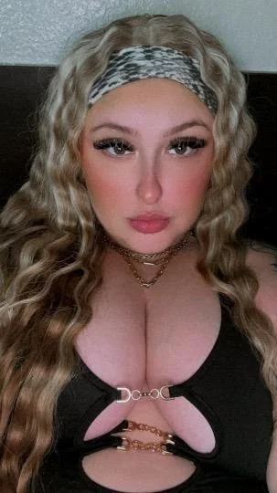 Pawg image 3