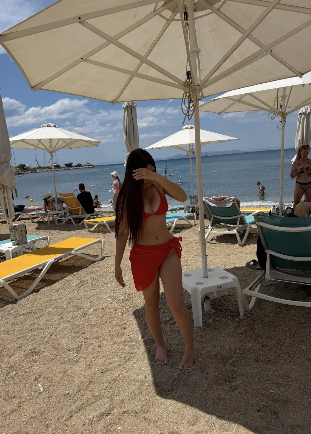 bitch bad in red image 4