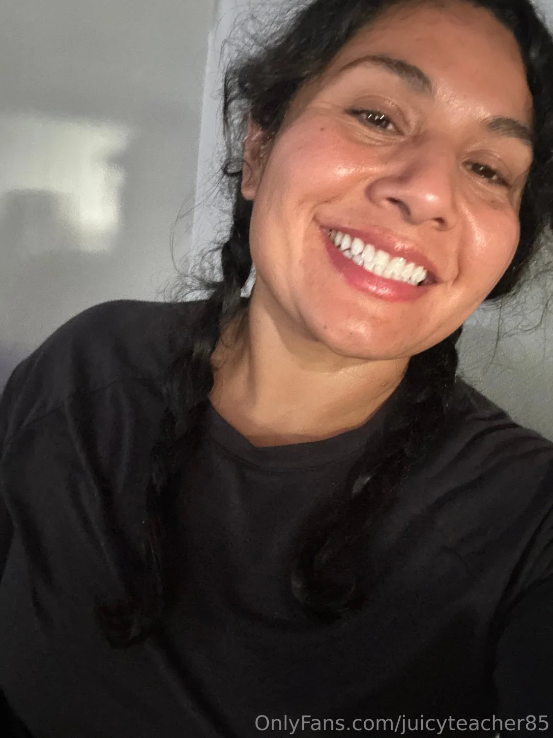 These older Latinas 🤤 image 15