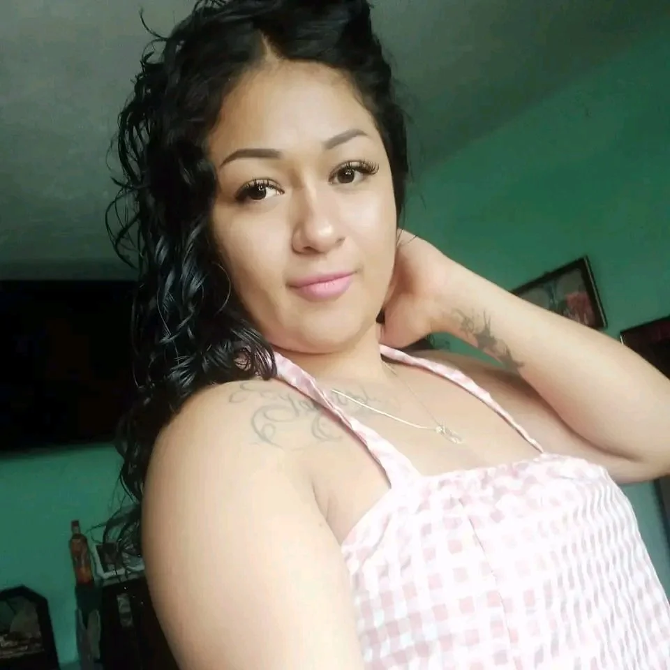 Ex cuñada de ricas tetas image 12