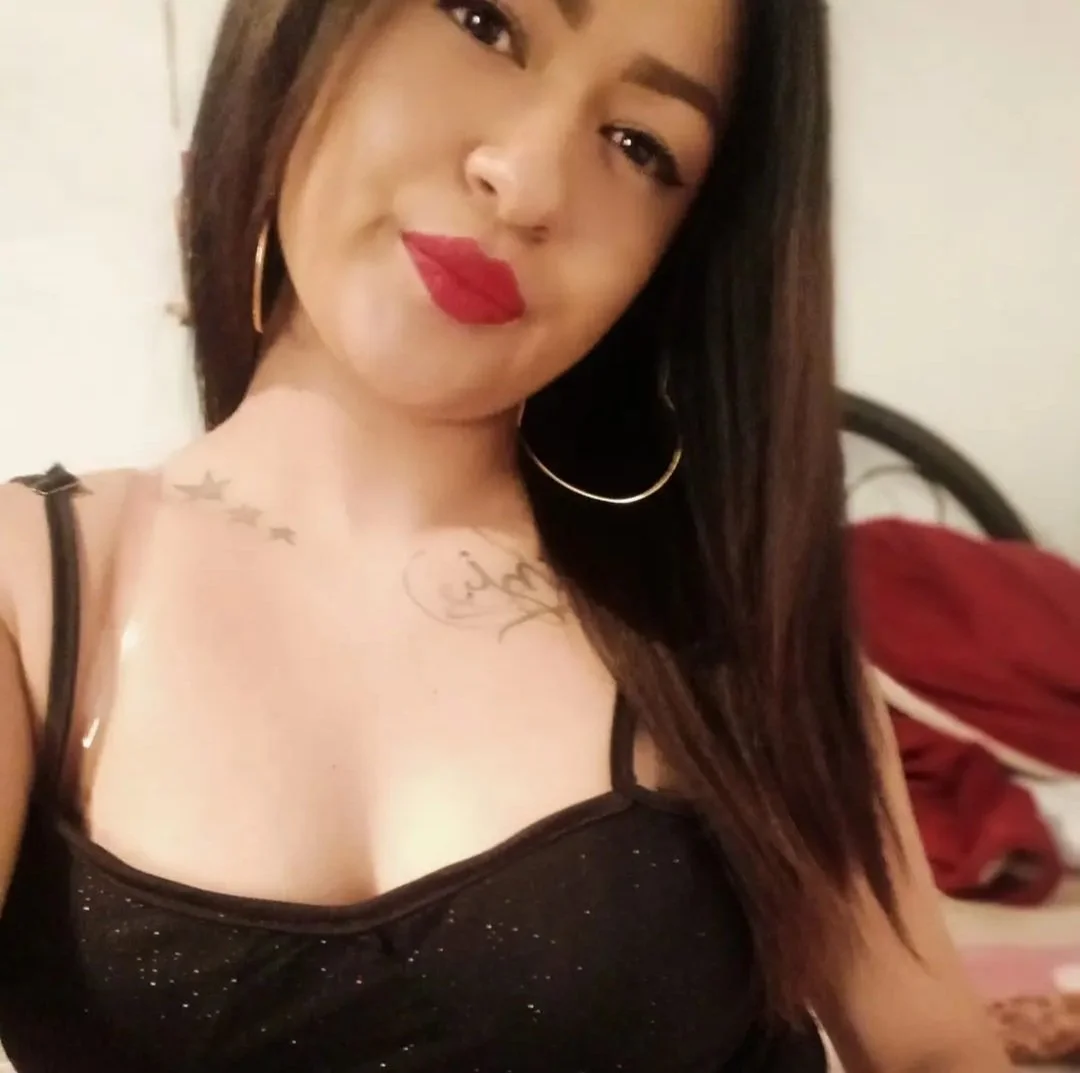 Ex cuñada de ricas tetas image 13