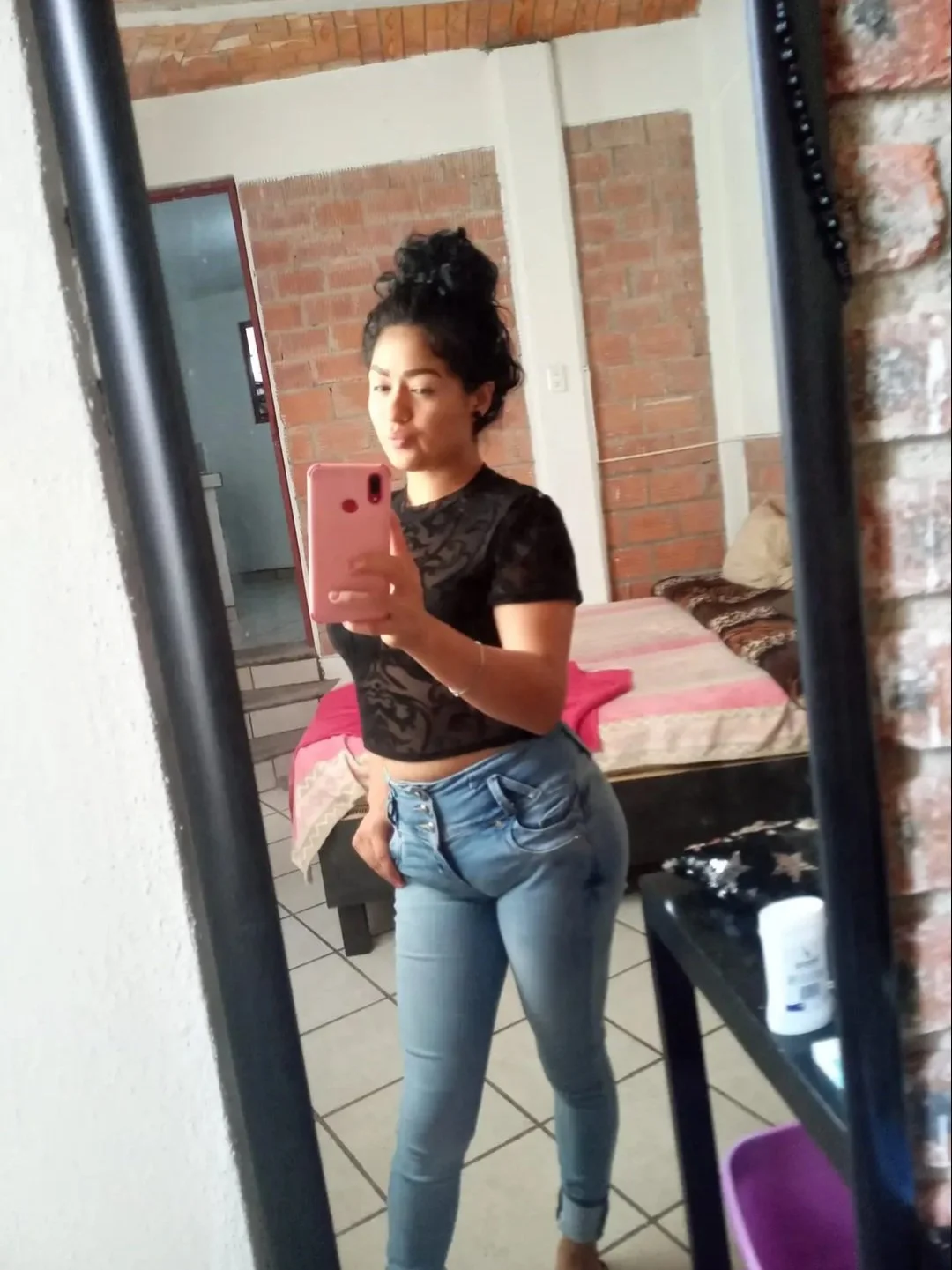 Ex cuñada de ricas tetas image 19