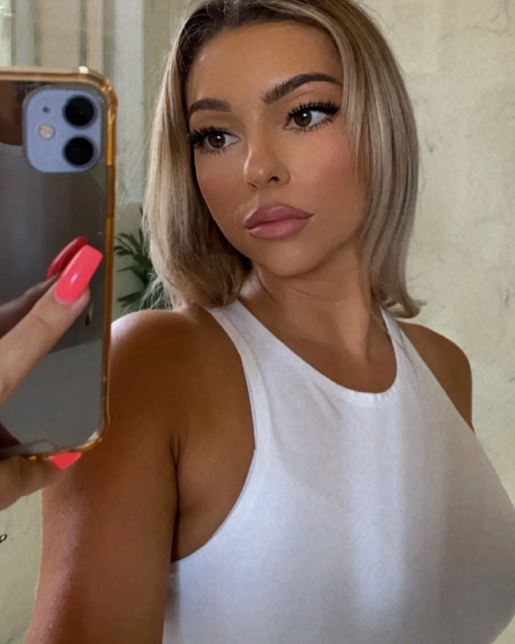 SoCal Petite funsize blonde Snowbunny Rae is a baddie who deserves cum image 19