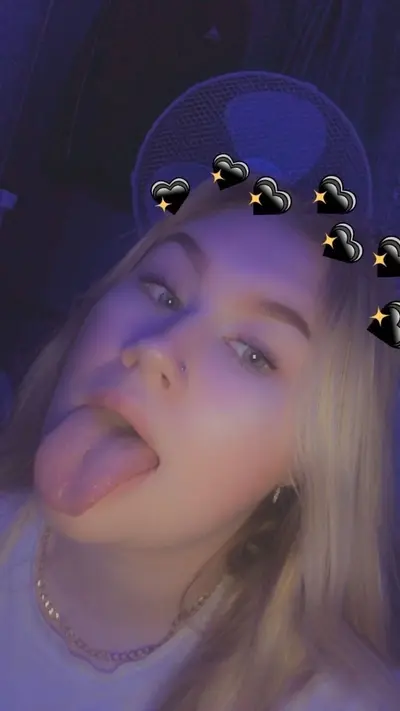 My thick blonde gfs tongue, Make her famous dm me cover image