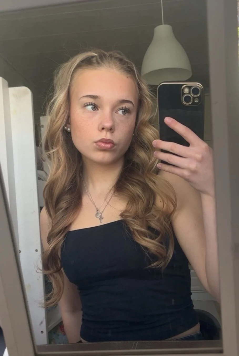 Barely legal blonde teen Felicia image 4