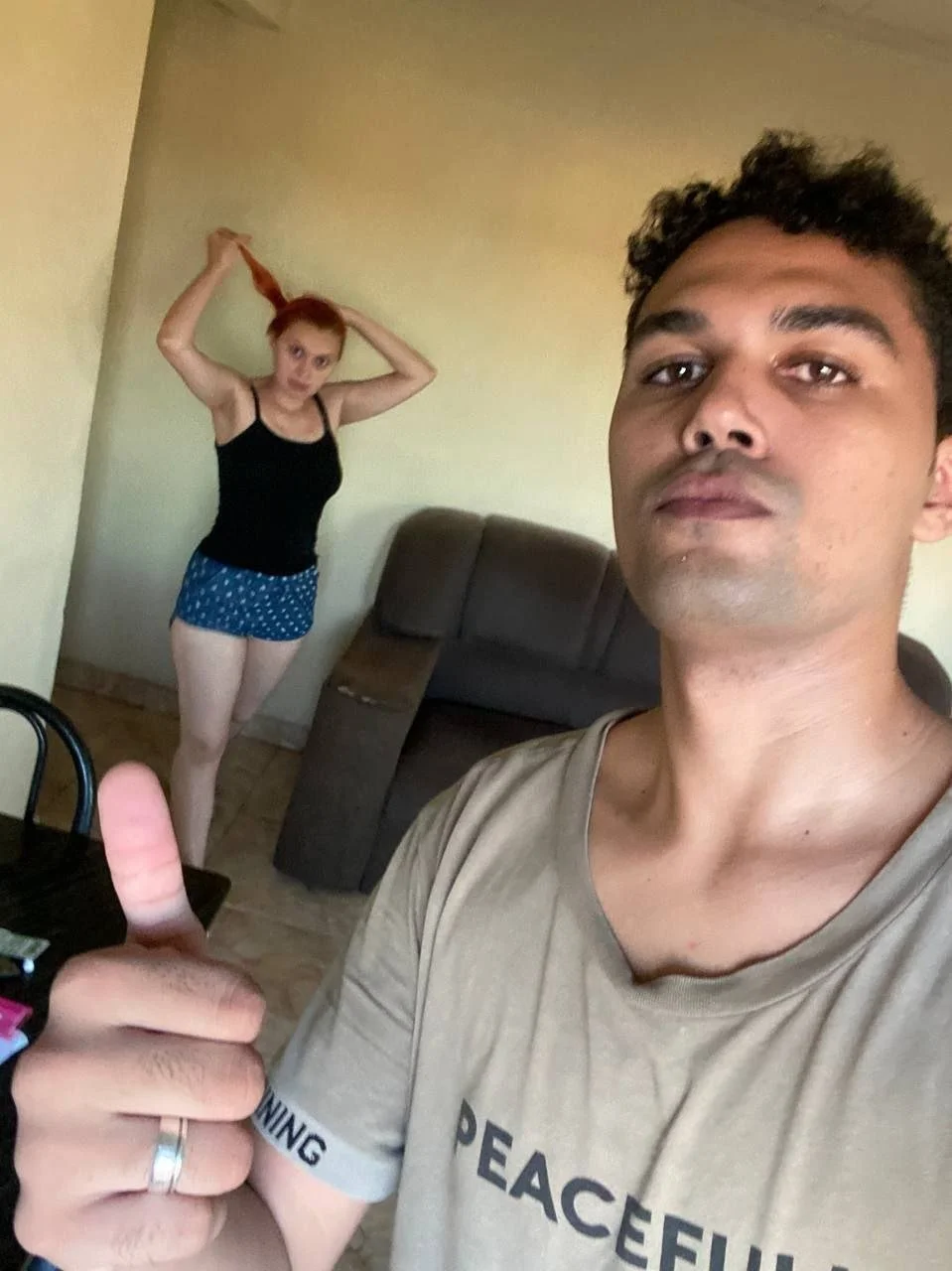 Casal ,alguem sabe o nome? main image
