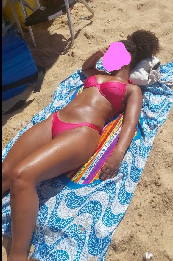comi essa gostosa que conheci na praia image 2
