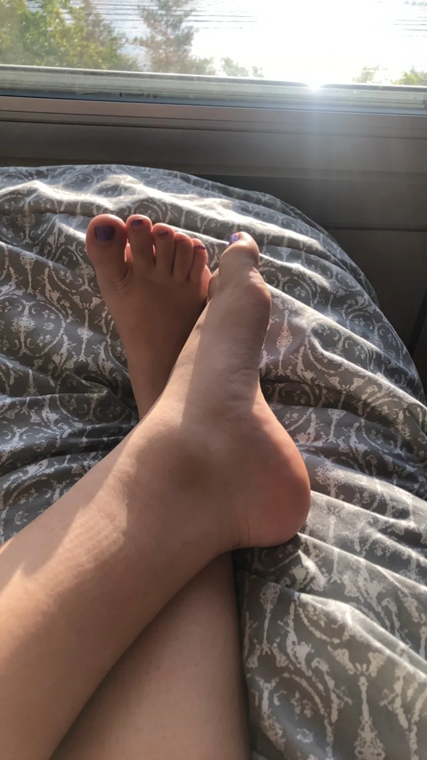 Latina gf foot slut image 11