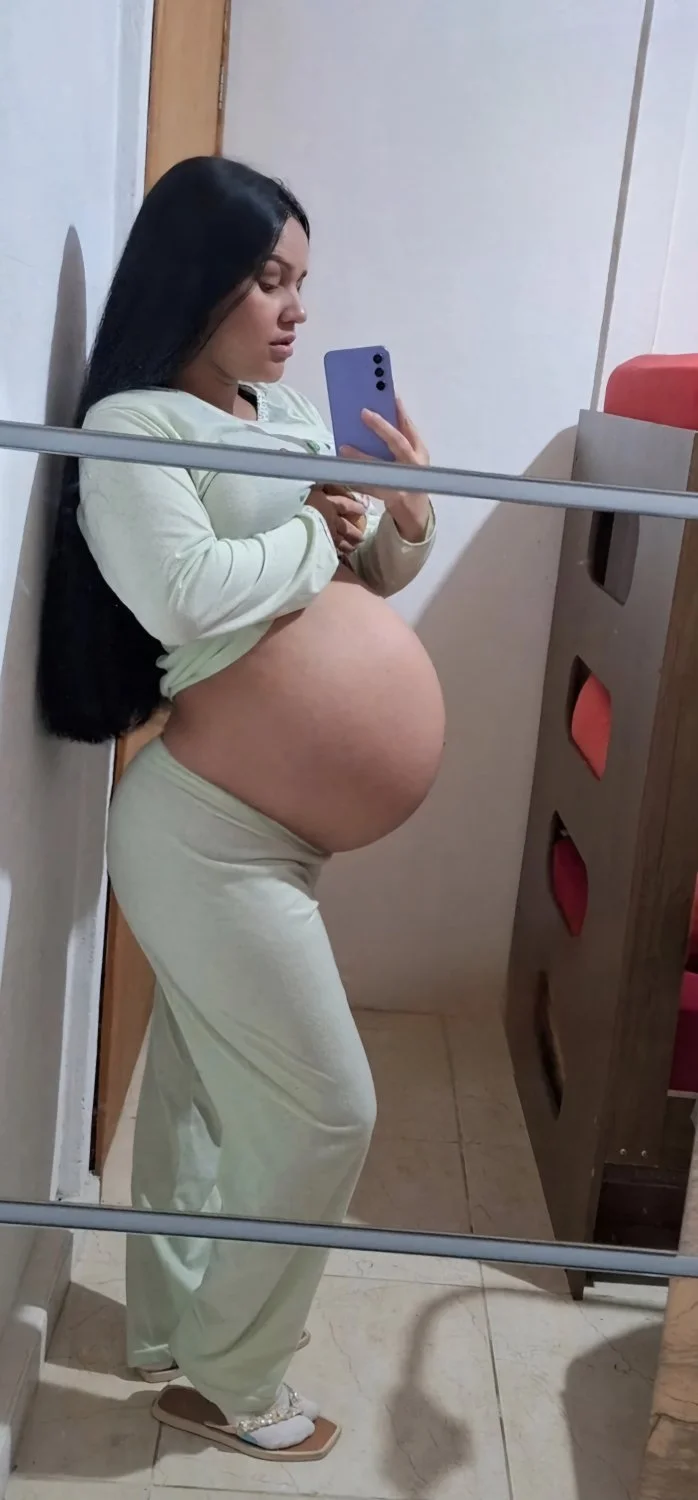 Os papo da novinha grávida 😳😵‍💫 image 4