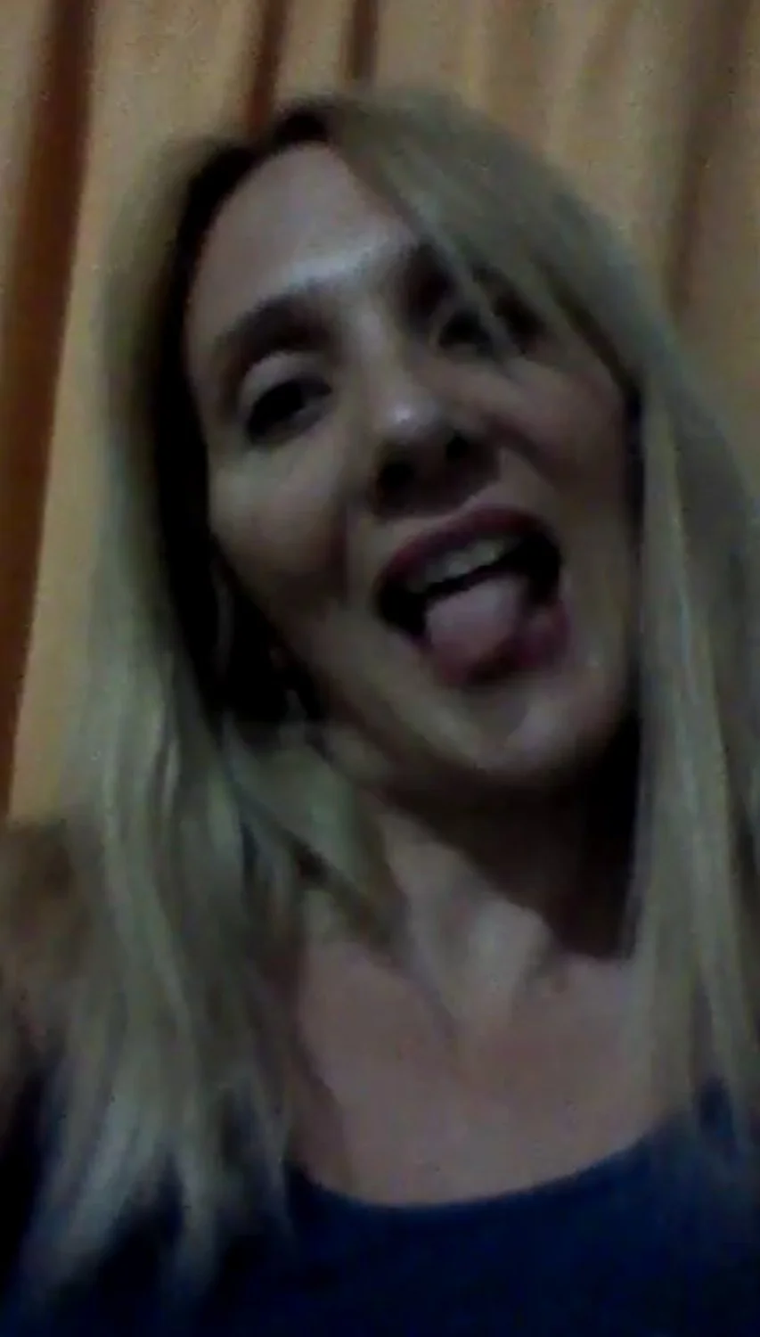 ¡IMPERDIBLE! Fakes de la rubia puta milf 2 main image