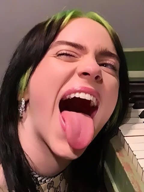 BILLIE EILISH image 37